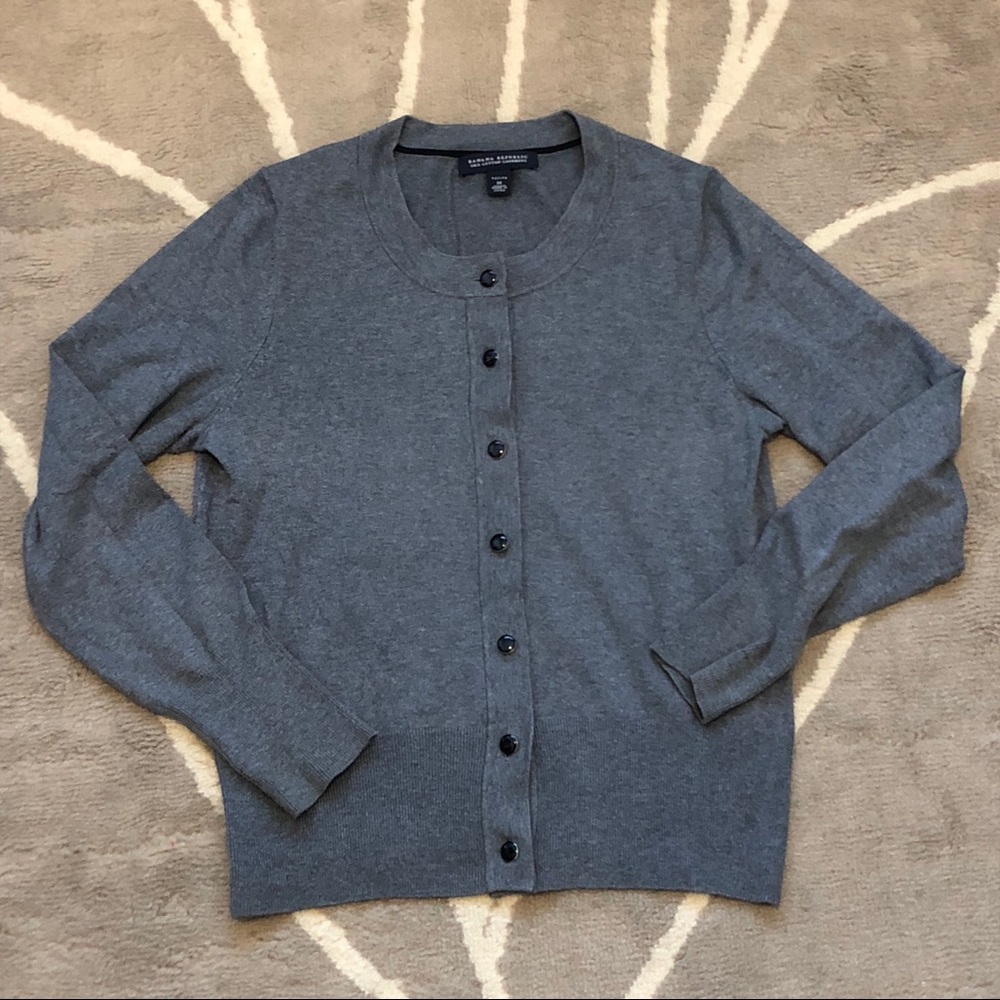 BANANA REPUBLIC PETITES SWEATER - Picture 2 of 6