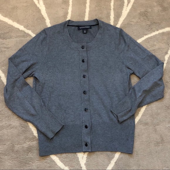 BANANA REPUBLIC PETITES SWEATER - Picture 2 of 6