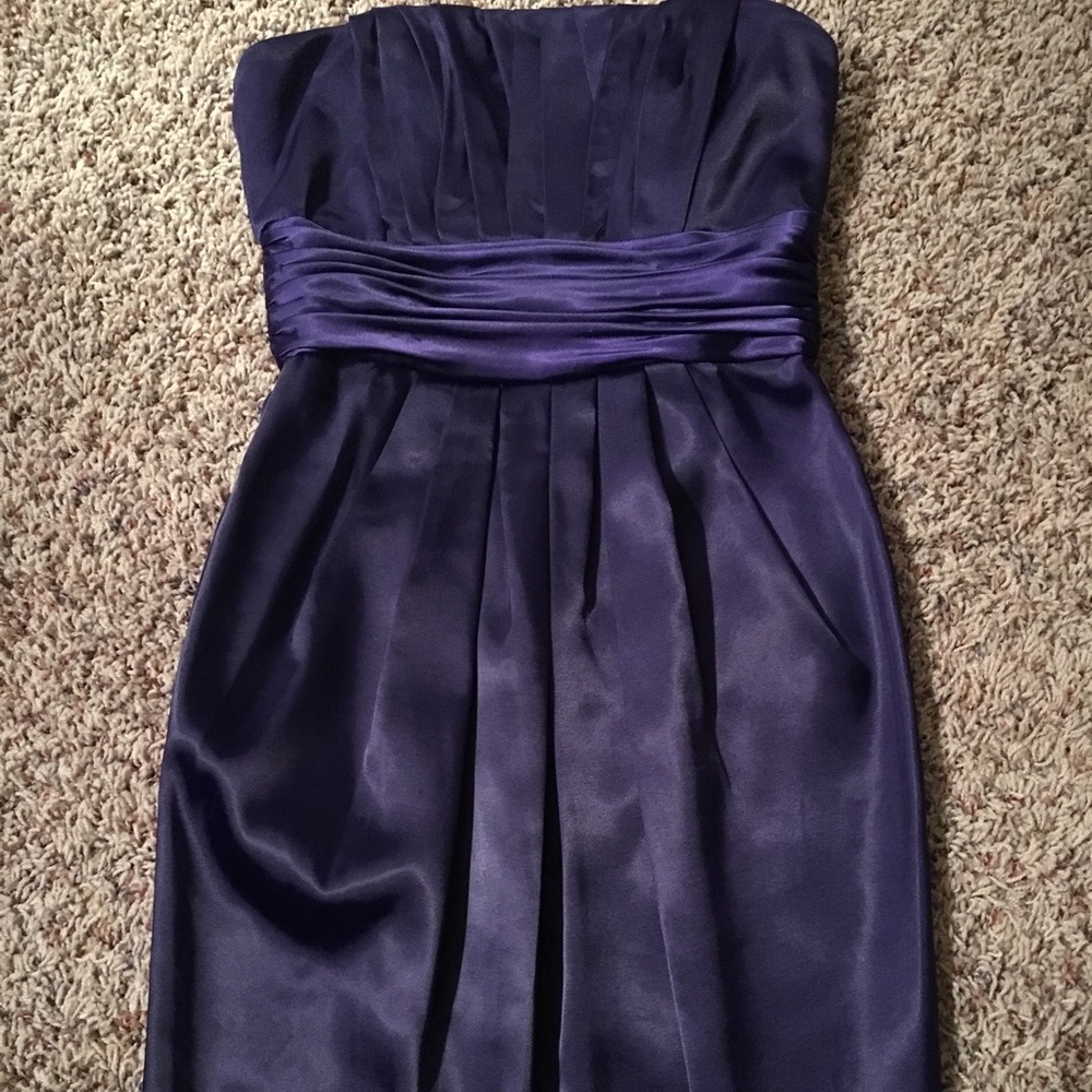 De Laru Collection cocktail dress.