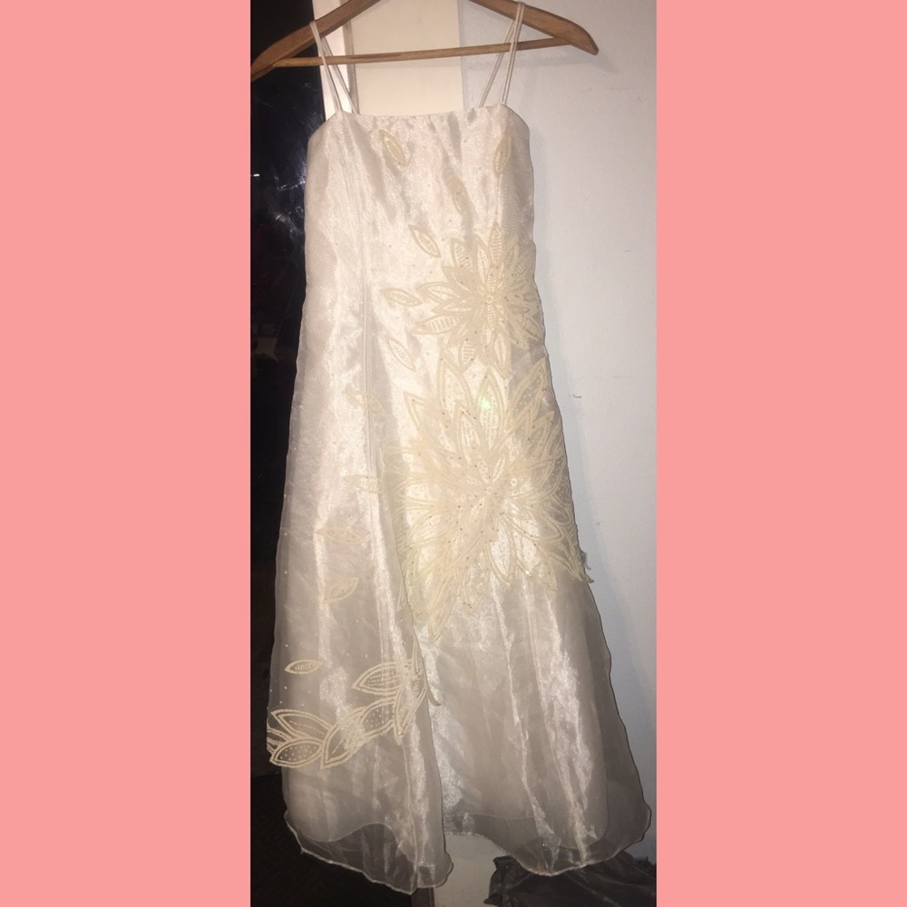 Good girl dress size 14. Sheer with floral pattern