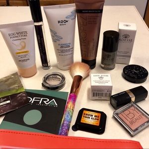 Deluxe Makeup Samples- Bobbi Brown and more!