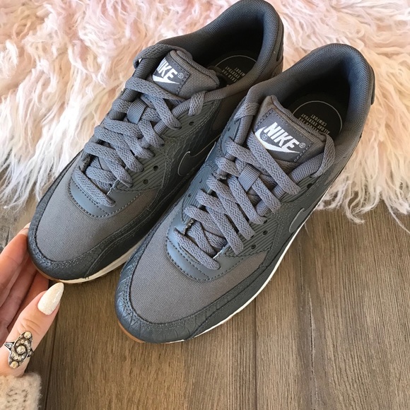 NWT🐺Nike Air Max 90 Premium - Picture 3 of 7