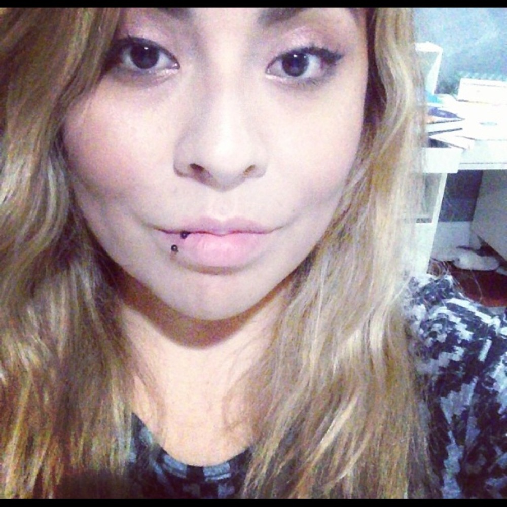 Meet your Posher, Gabriela