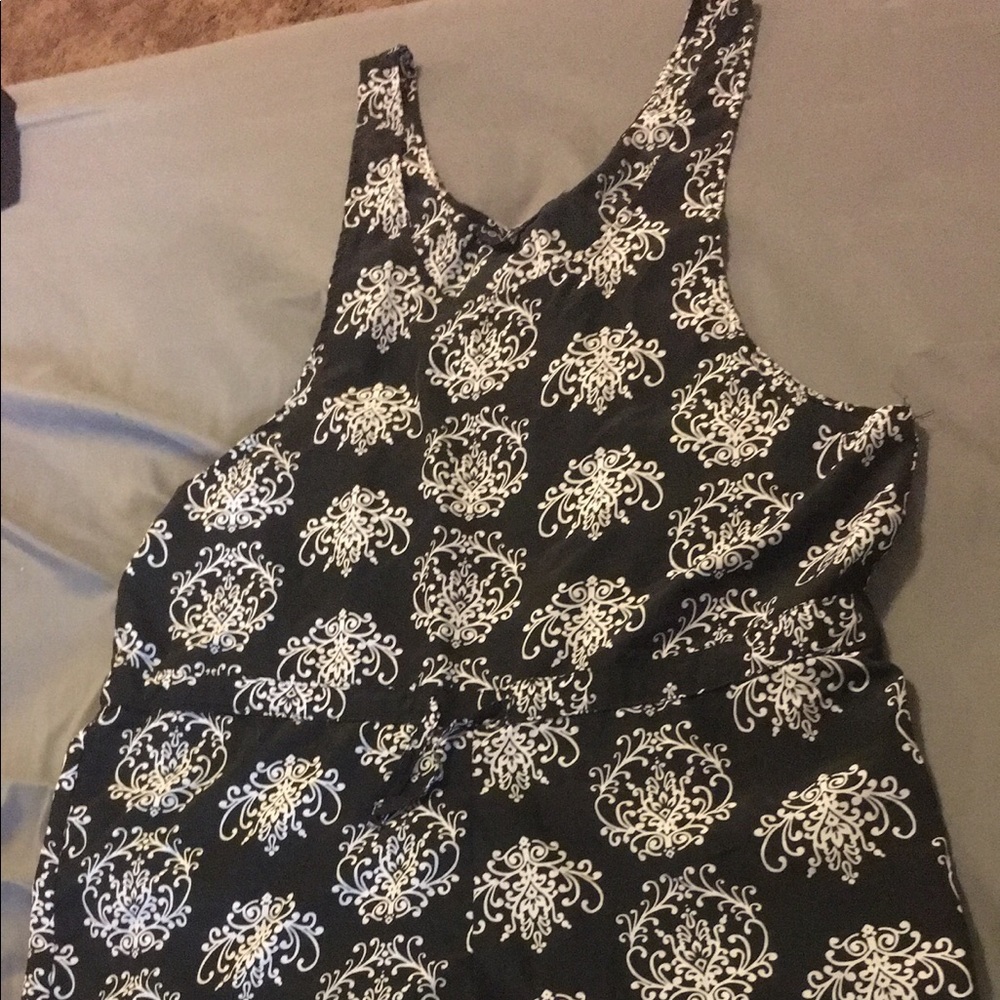 Black &white romper