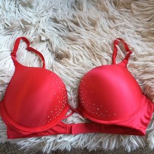 VS bombshell bra
