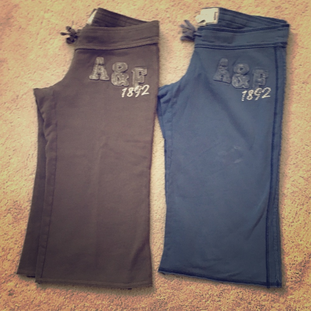 To American Eagle sweat shorts extra small