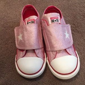 Girls converse pink shimmer sneakers size 11