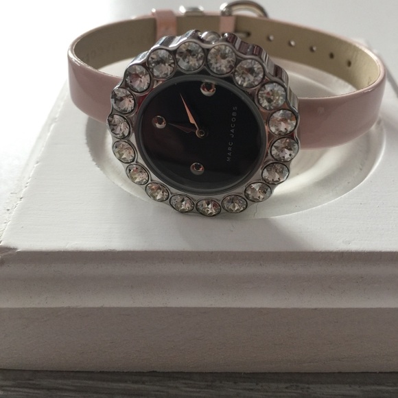 Marc Jacobs Tootsie Pink Leather Strap Watch - Picture 2 of 4