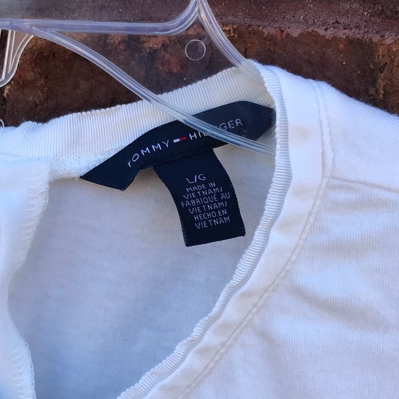 Tommy Hilfiger T-Shirt with flowers - Picture 3 of 5