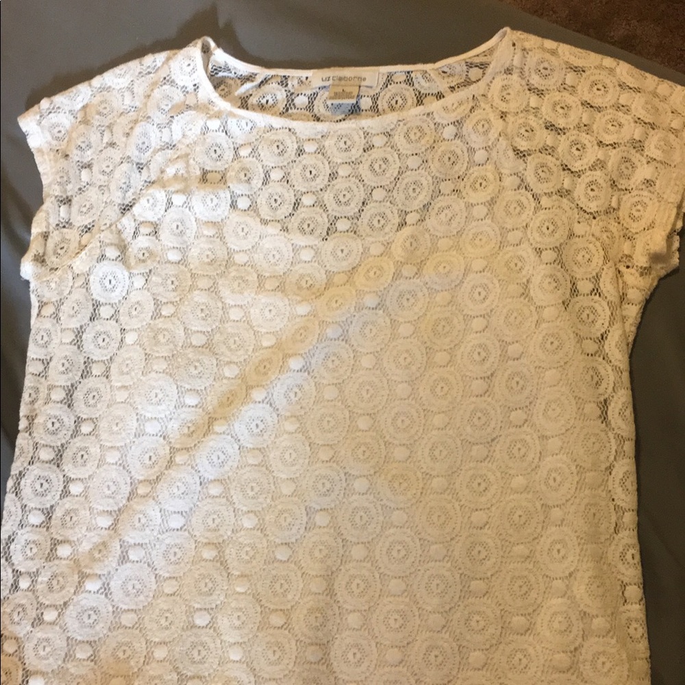 White dress shirt