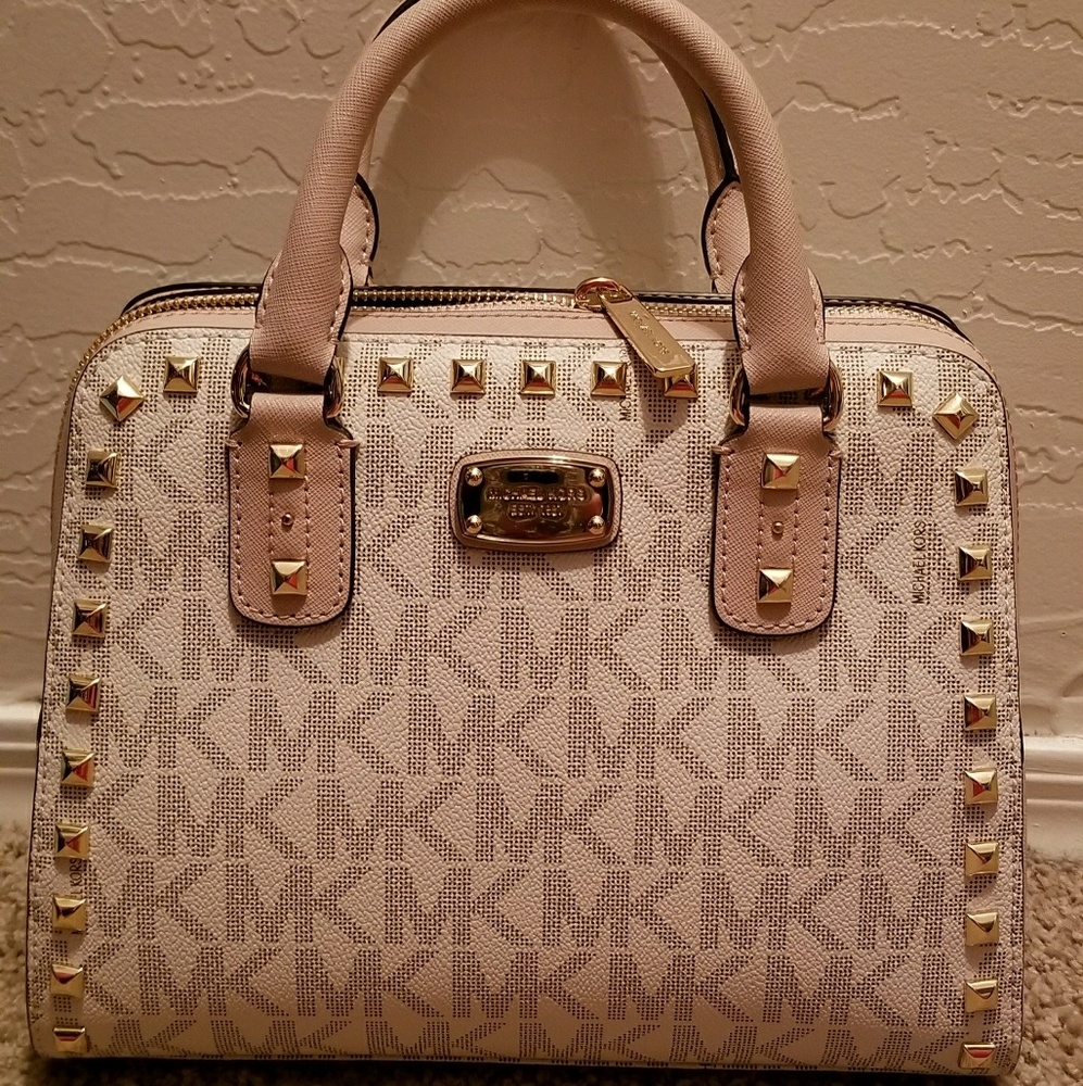 Michael Kors hand bag