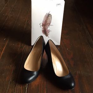 LIKE NEW Jessica Simpson wedges