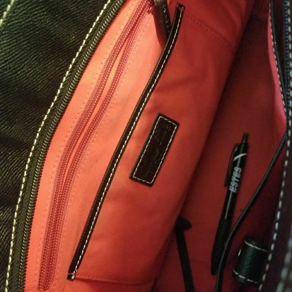 Dooney and Burke leather purse - Picture 3 of 3