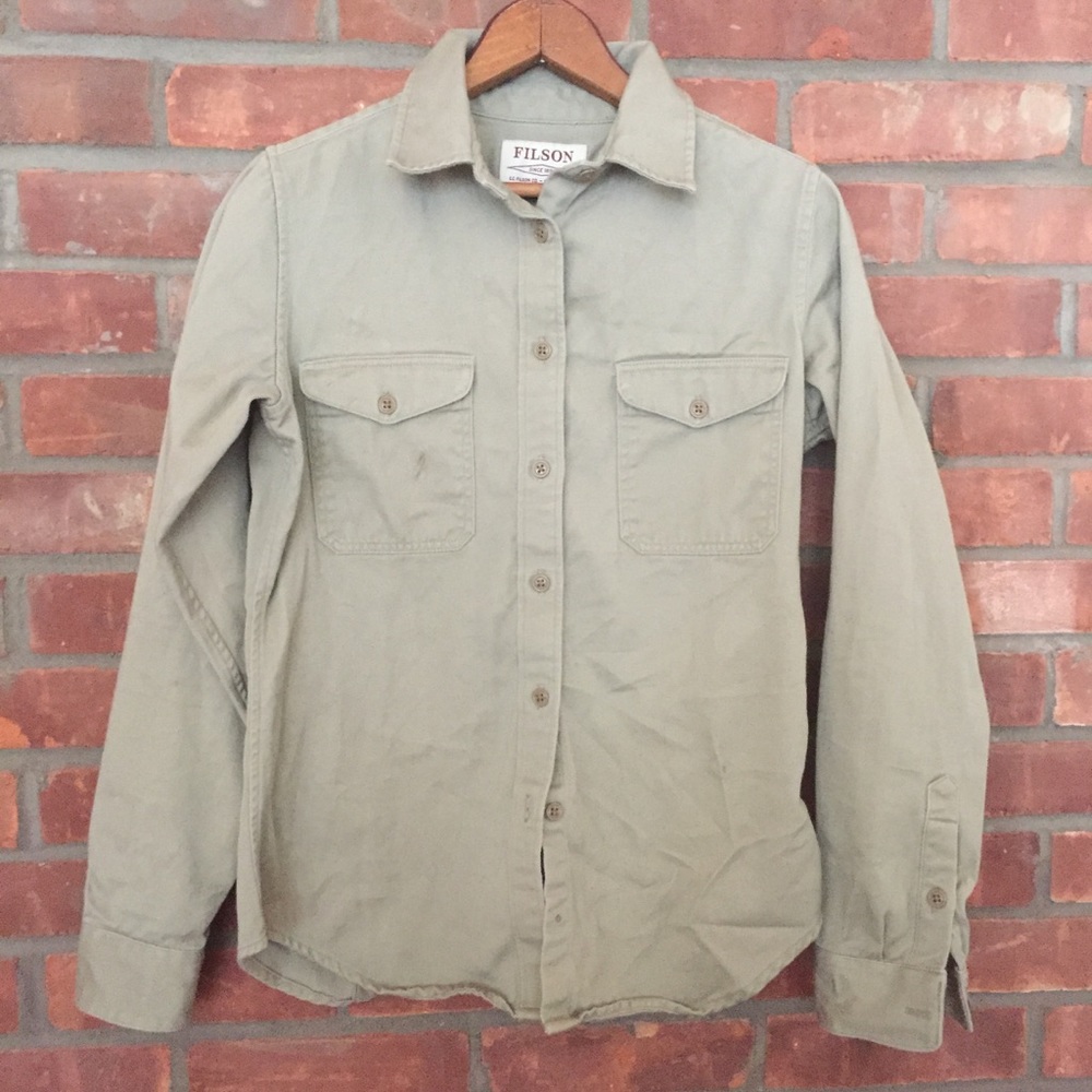 Filson Button Down Women's small
