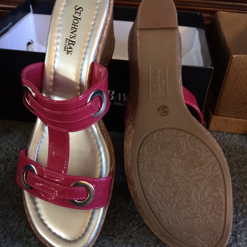 Sandal