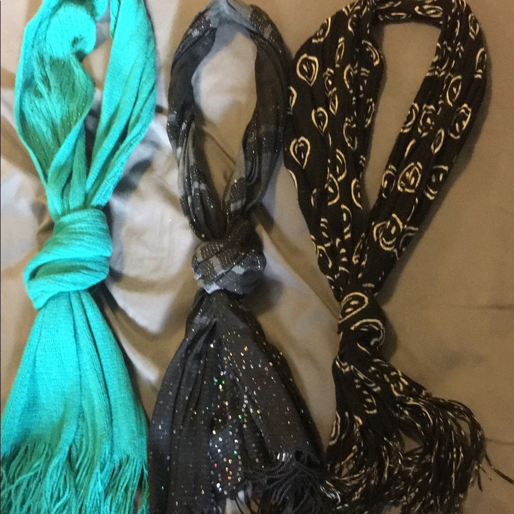 Scarves 5 for 1 & 12 for 3