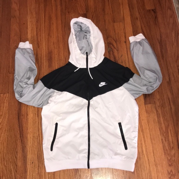 Nike Other - Like new Nike windbreaker