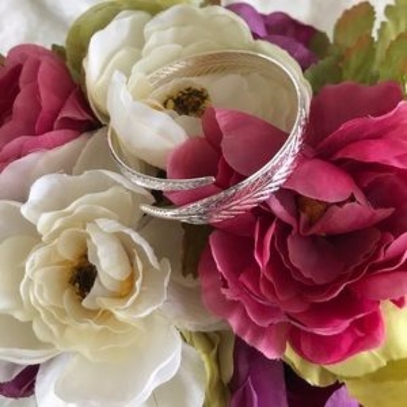 Sterling Silver Feather Wrap Open Bangle Bracelet - Picture 2 of 6