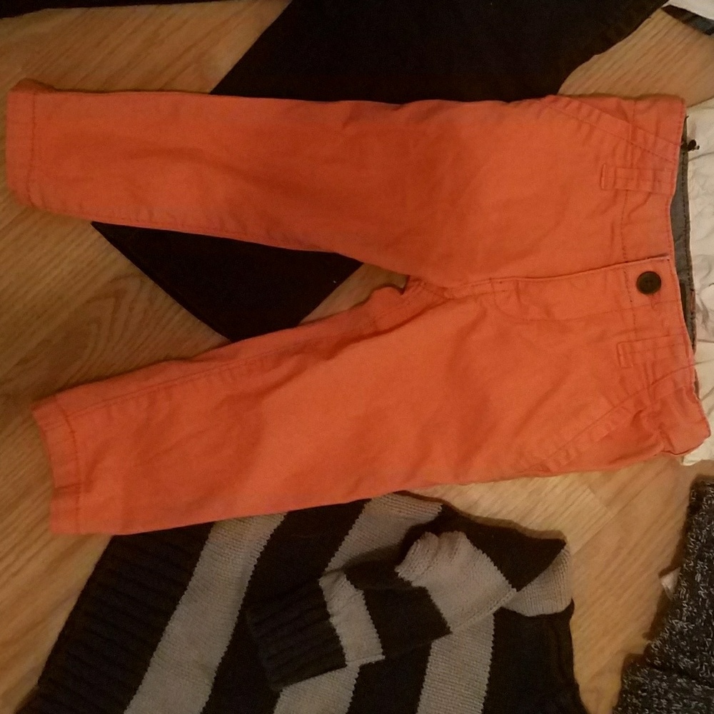 Gap 12 months skinny leg pants ( coral in color)