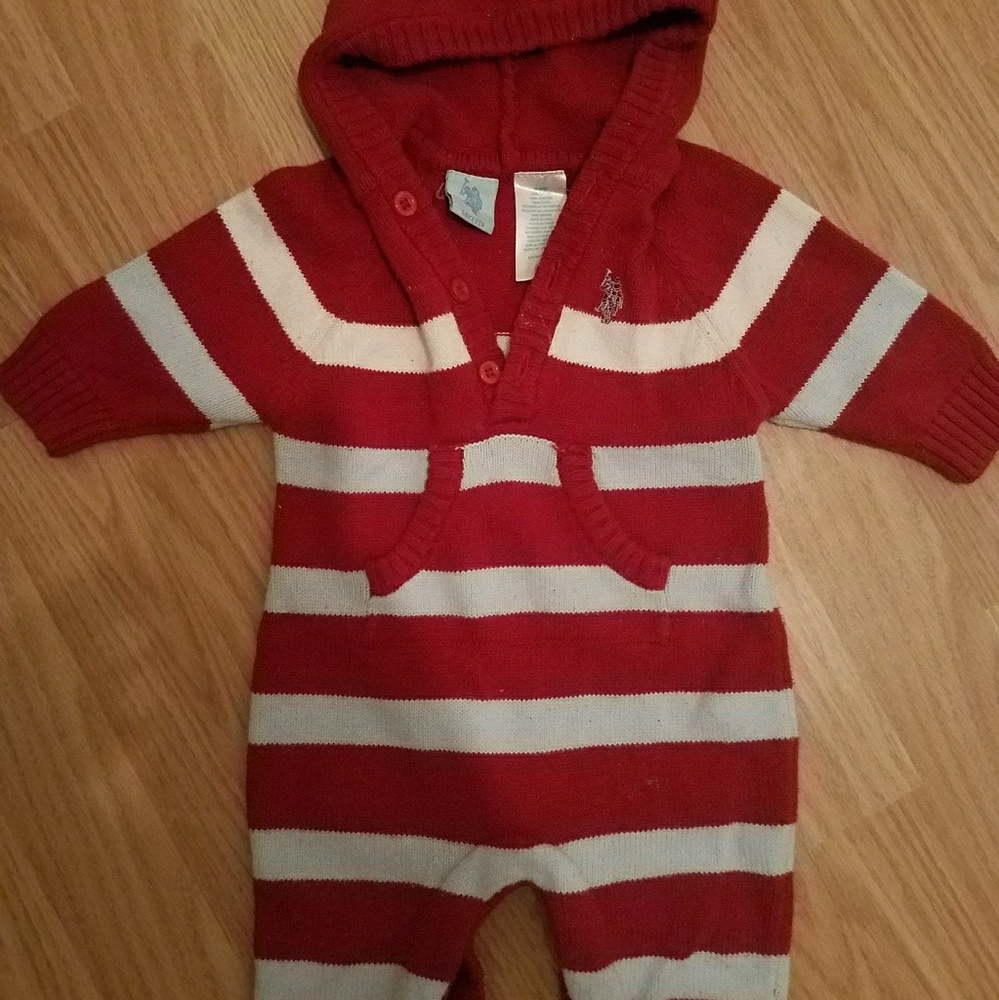 3 months ralph Lauren hoodied sweater onsie