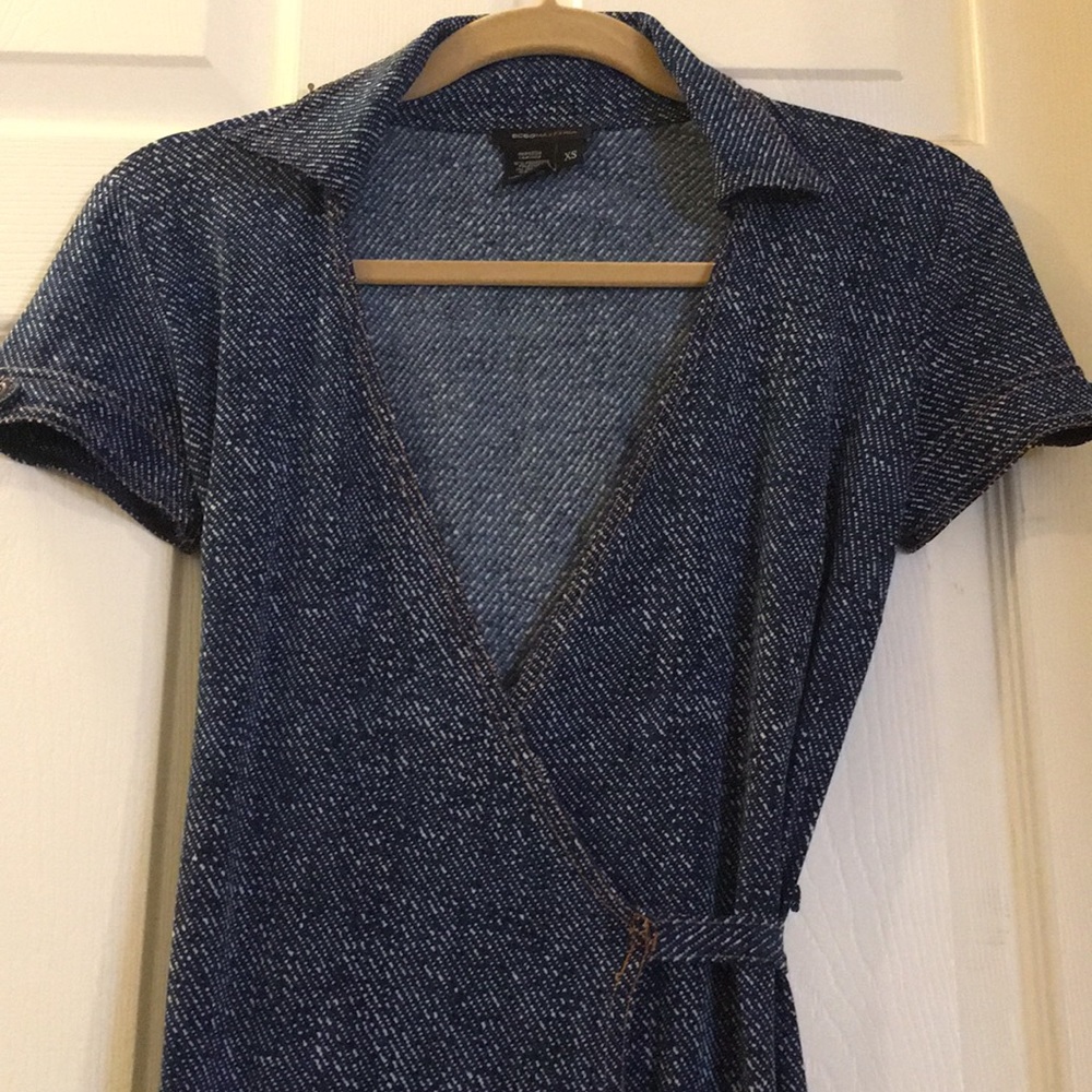 BCBG Maxazria XS Wrap Dress in blue/navy