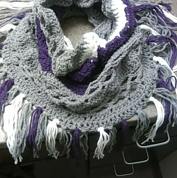 Order you Cowl w/ with Fringe - Picture 1 of 1