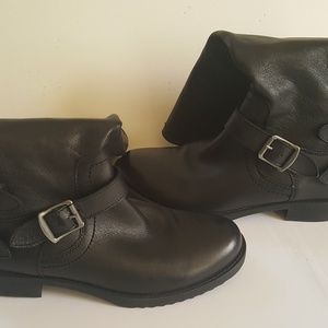 Like New Arturo Chiang black Riding Boot.