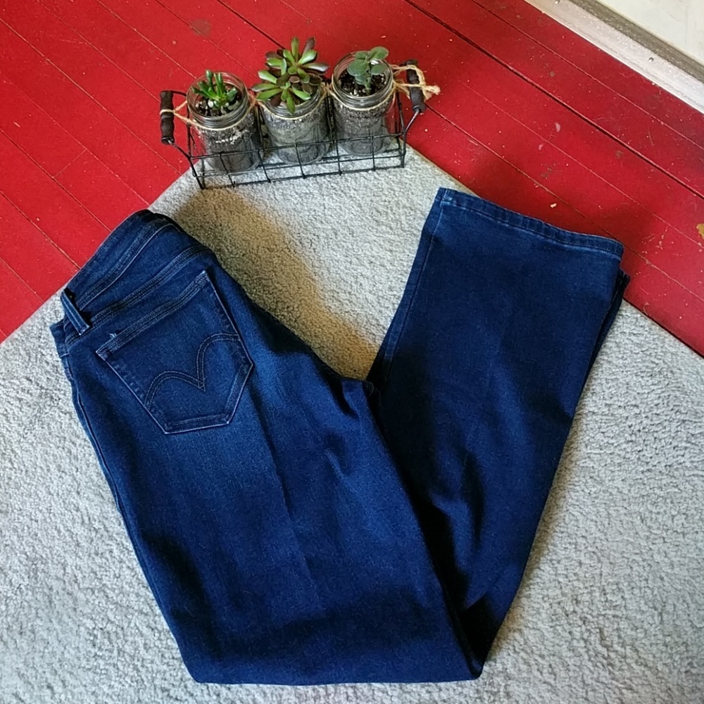 Levi Curvy Bootcut Jeans