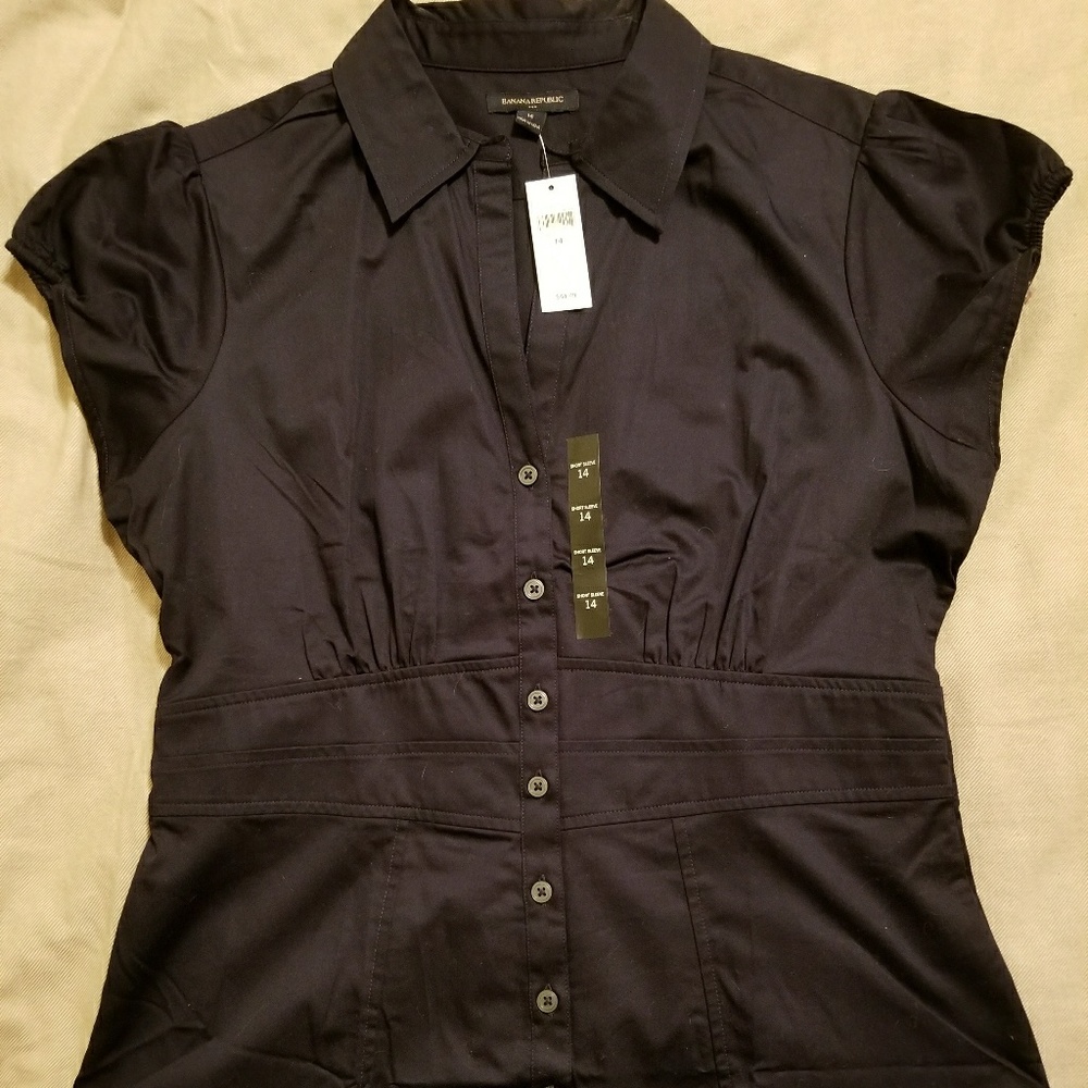 NWT Banana Republic Button Down Short Sleeve