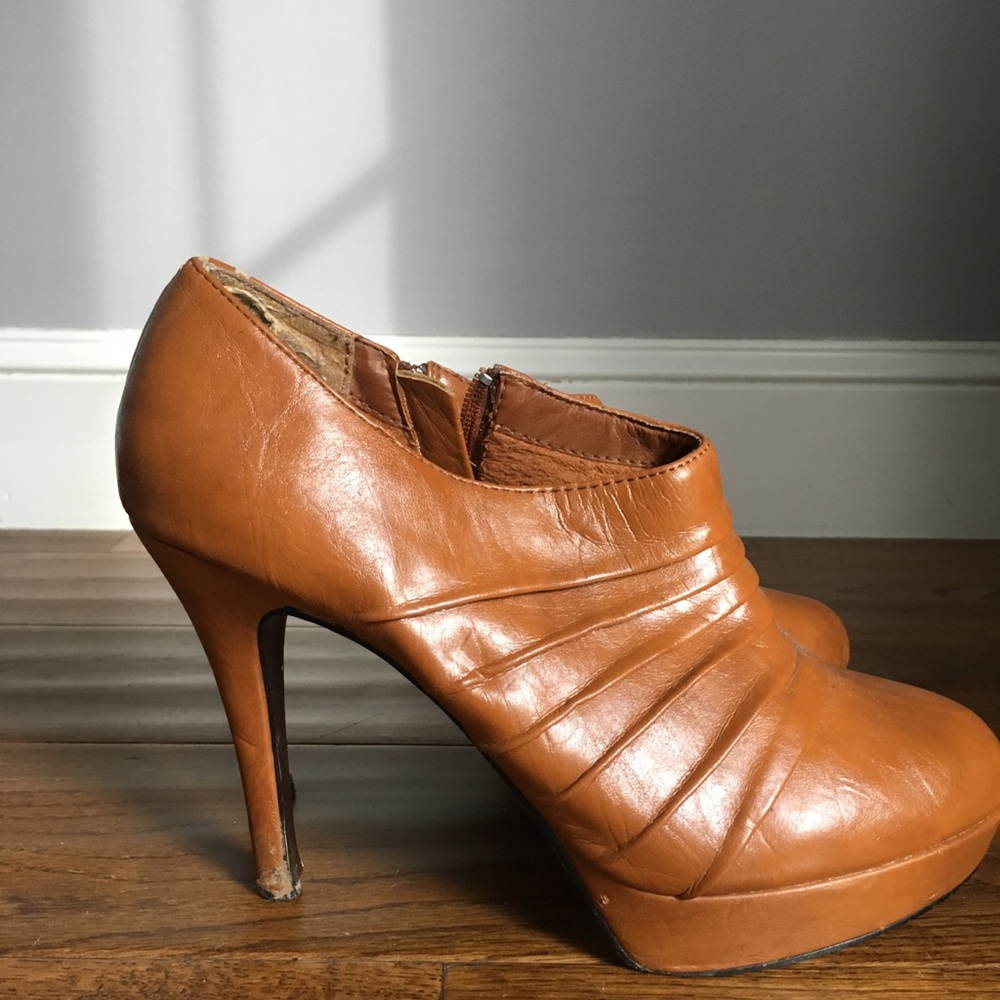 Camel Booties - Picture 4 of 8