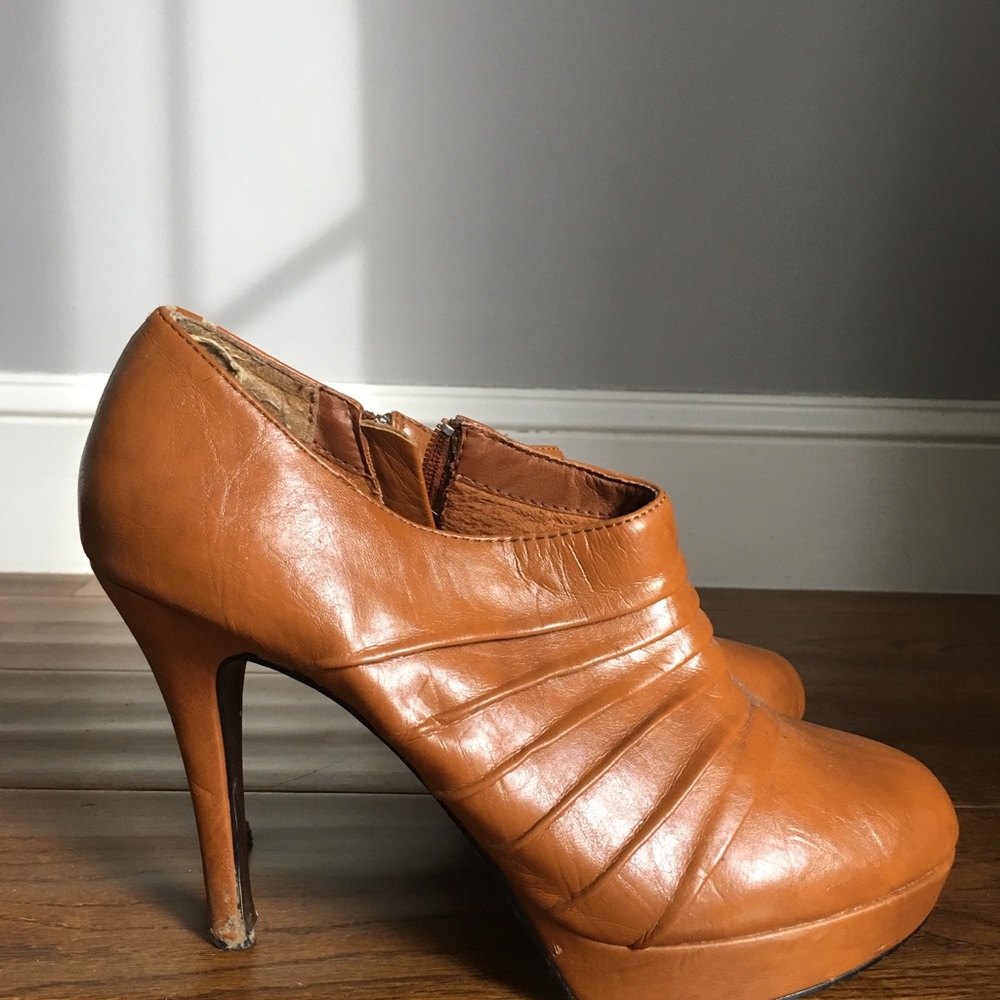 Camel Booties - Picture 5 of 8