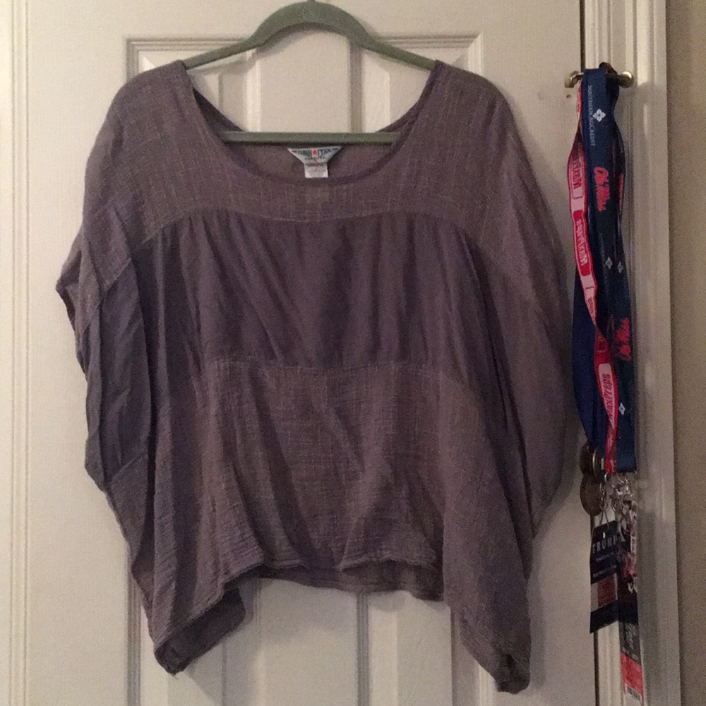 Cute greyish brown top