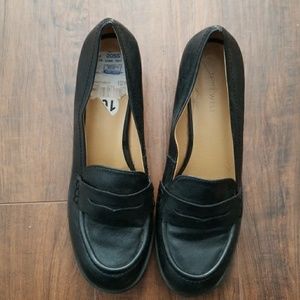 FINAL DROP Nine West Heeled Loafers