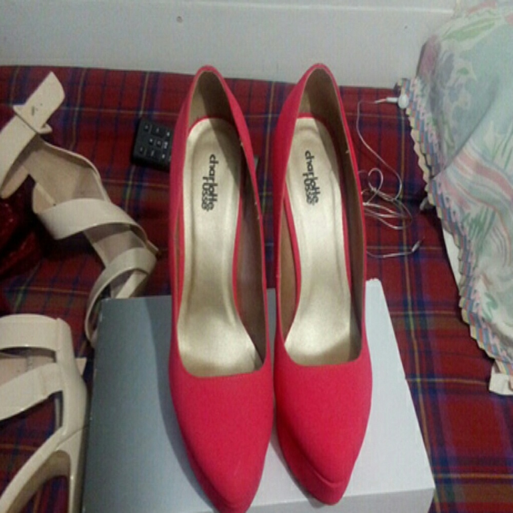 Shoe