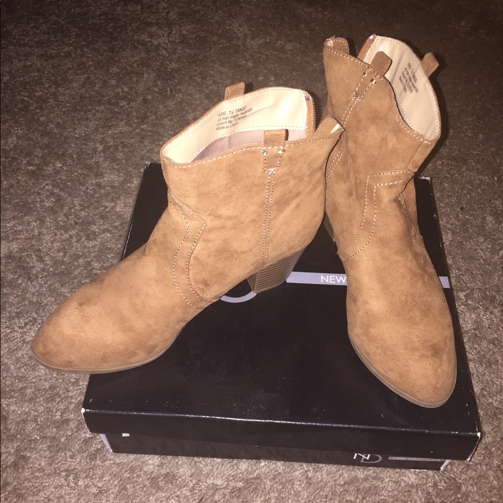 New Direction Boots - Picture 3 of 4