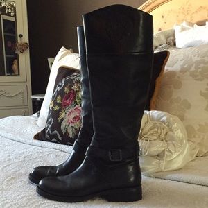 VINCE CAMUTO LEATHER BOOTS
