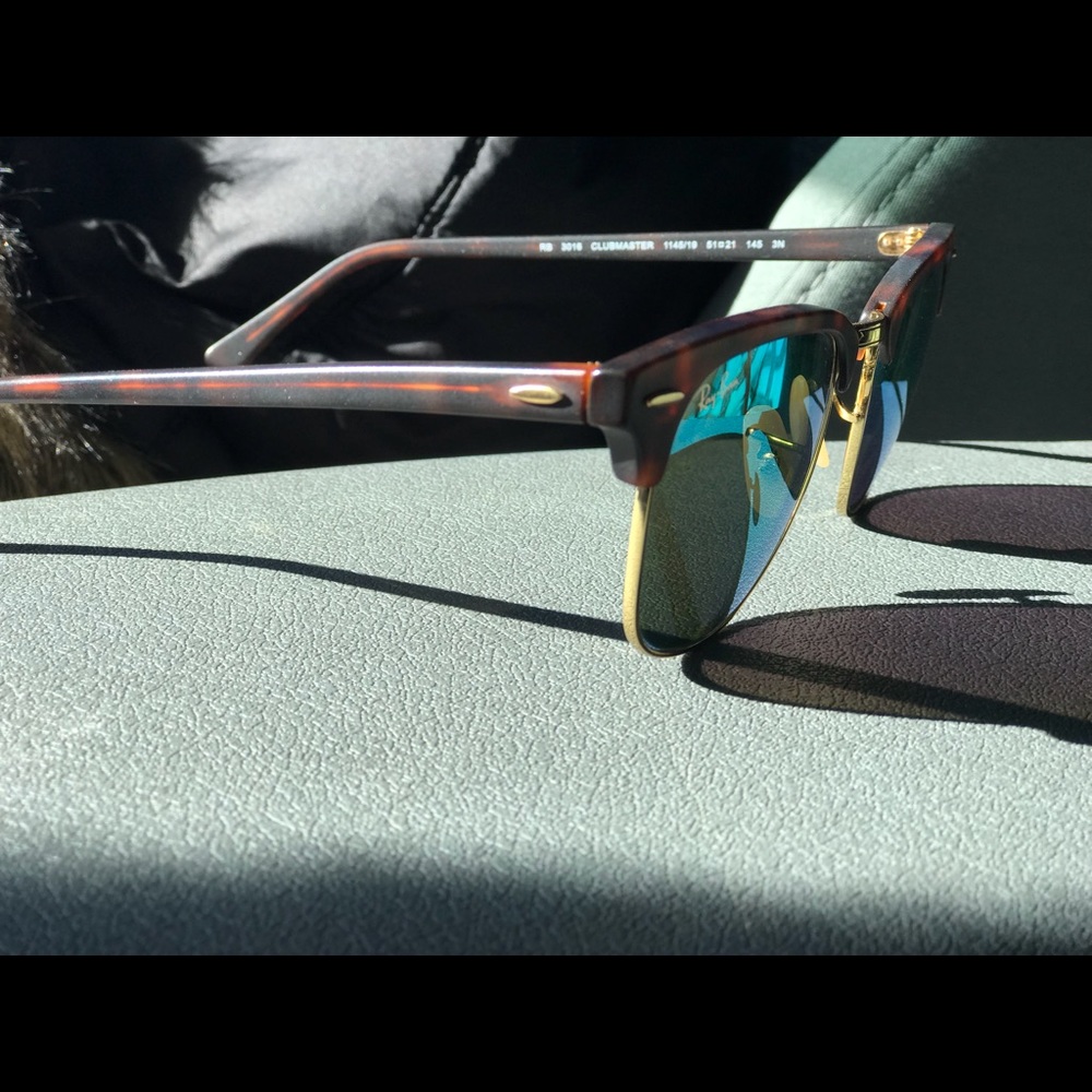 Ray-Bans - Picture 2 of 4