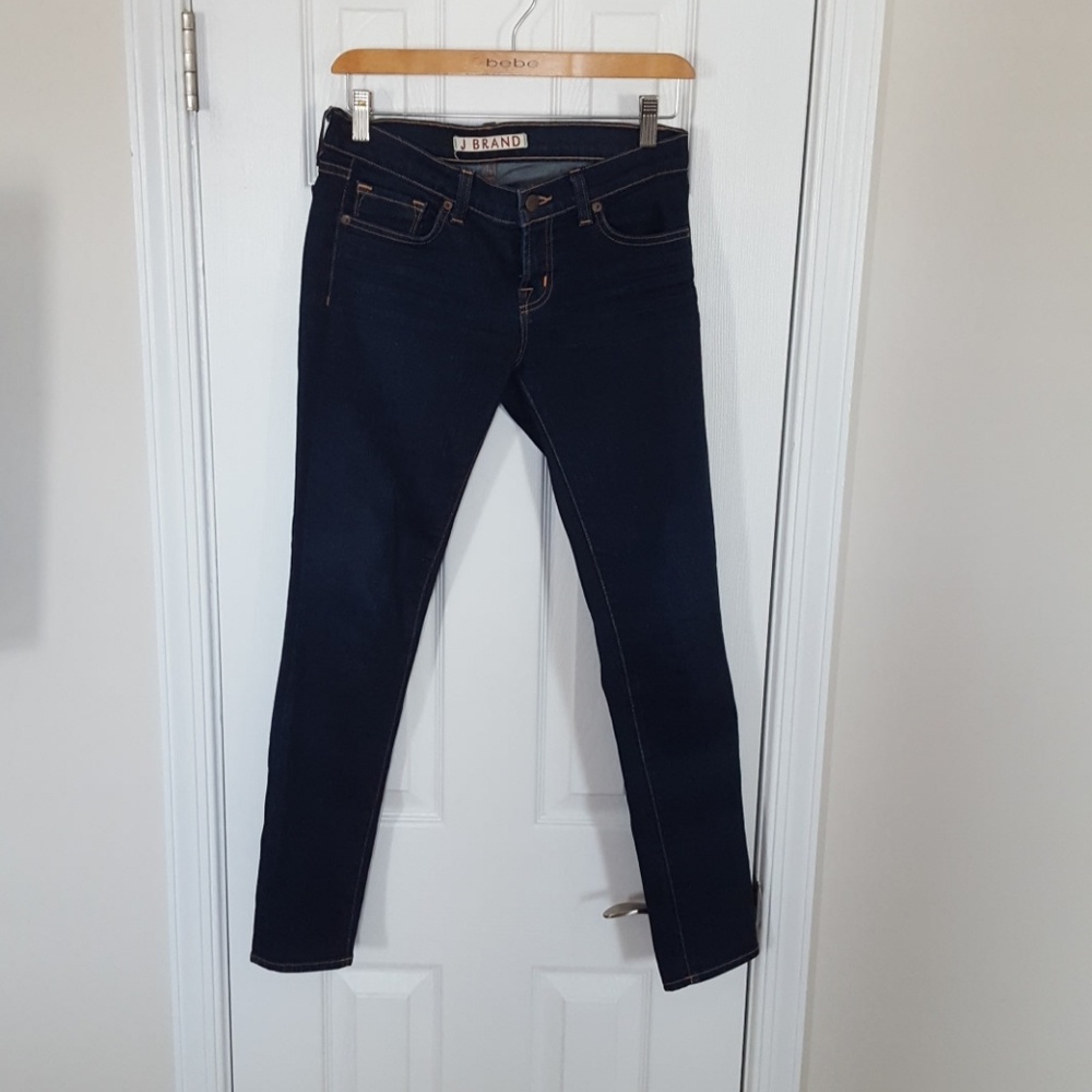 J Brand Dark Skinny Jean 910 ink Size 26 petite