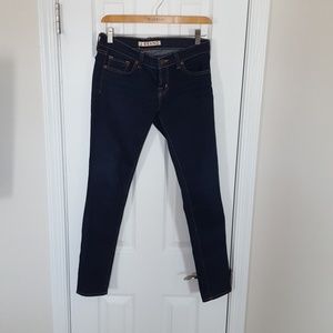 J Brand Dark Skinny Jean 910 ink Size 26 petite