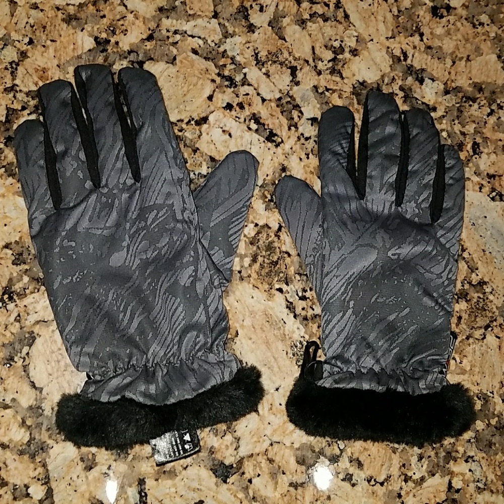 Winter gloves
