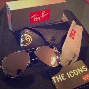 Ray-Ban Aviators in Silver Flash 58mm