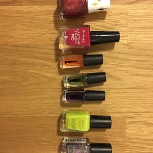 7 bottles of nail polish