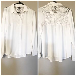Sheer button up with lace detail on back! ✨