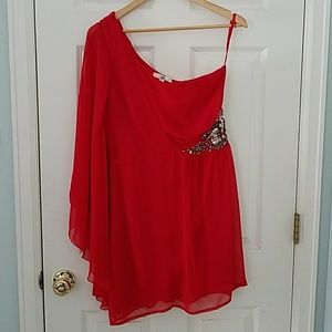 Flutter sleeved red dress