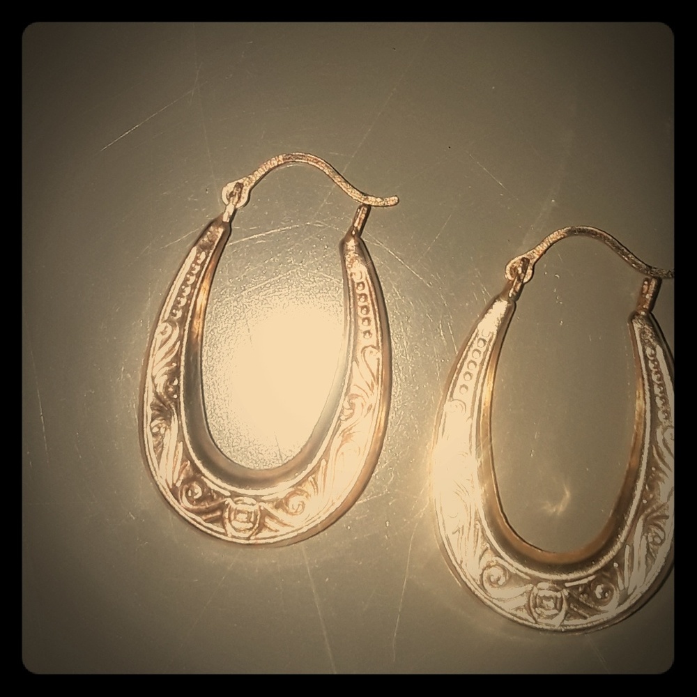 14k gold etched design hoop earrings.