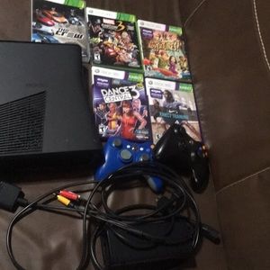 Xbox 360 console,Black Microsoft remote and games!