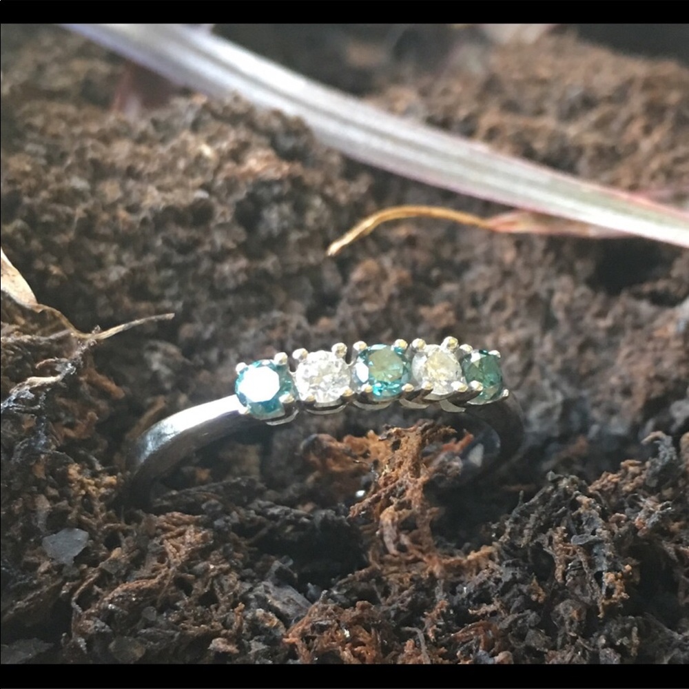 Zales 14k Diamond ring