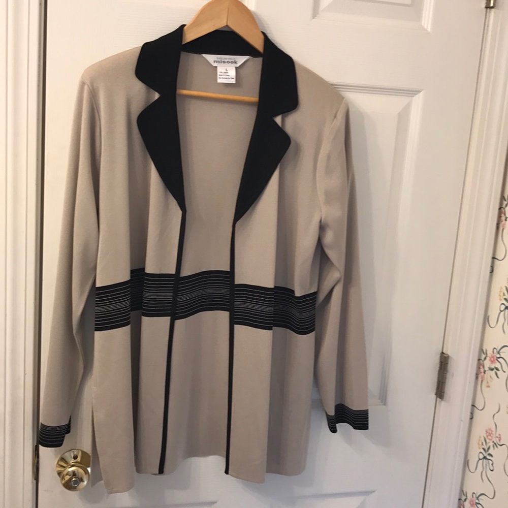Exclusively Misook Beige Waffle Knit Cardigan. L