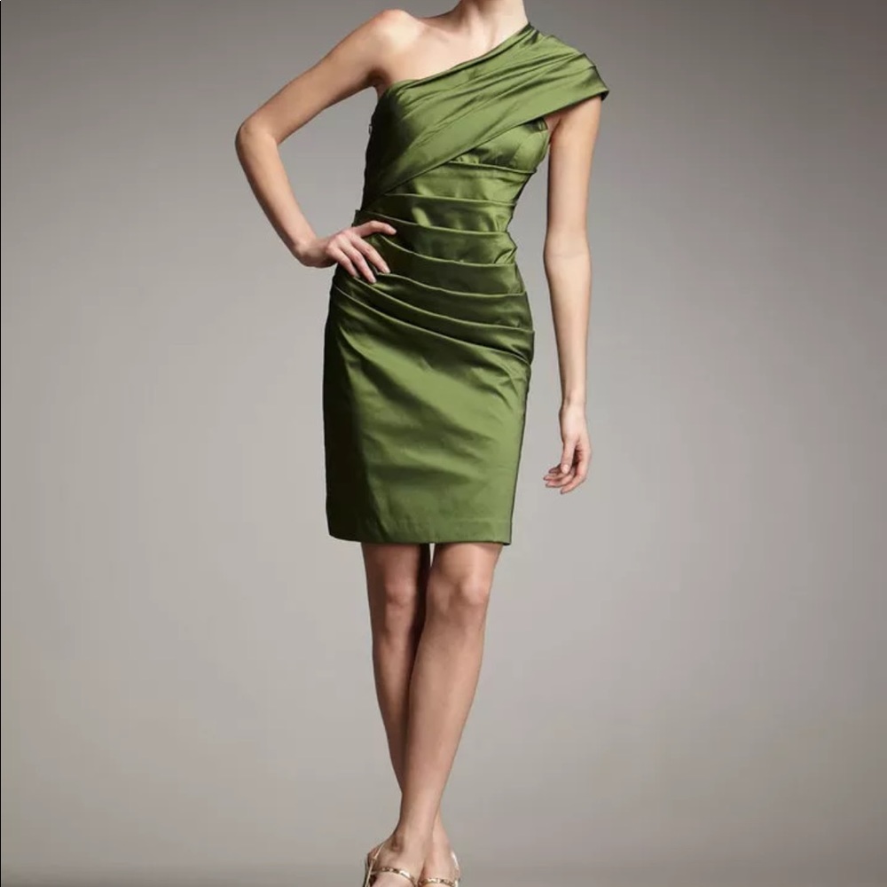 Kay Unger Green One Shoulder Dress