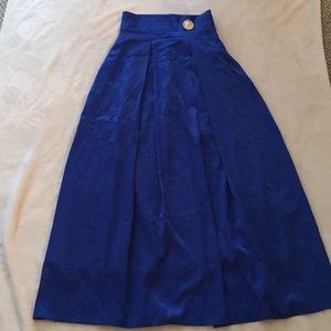 High- waisted royal blue skirt